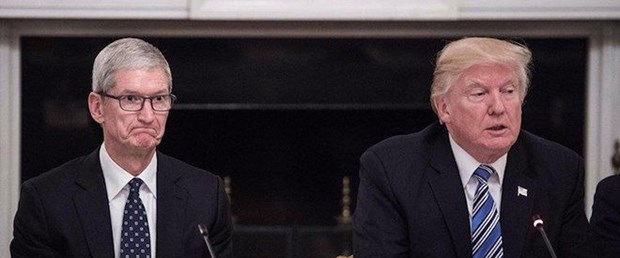 trump tim cook.jpg