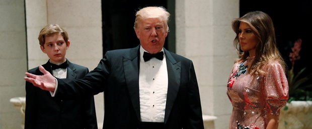 2018-01-01T040314Z_1548567800_RC1530673D50_RTRMADP_3_USA-TRUMP.JPG