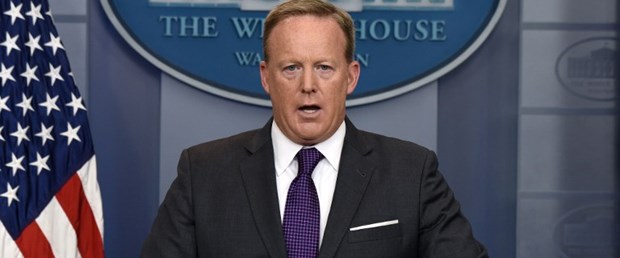beyaz saray sean spicer istifa210717 (2).jpg