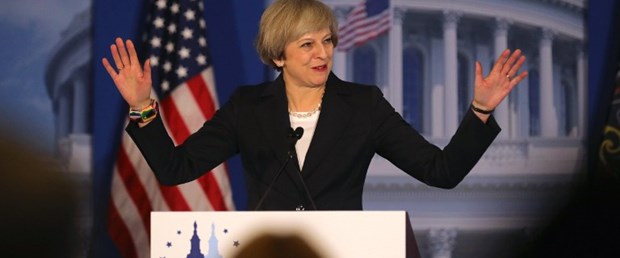 theresa may trump270117.jpg