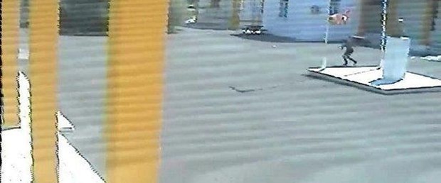 kıbrıs türk bayrağı rum130919.jpeg
