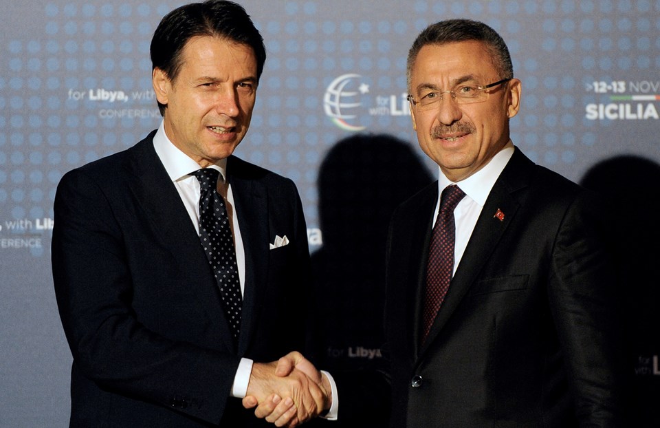 Libya Konferansı dolayısıyla İtalya'ya giden Cumhurbaşkanı Yardımcısı Fuat Oktay, İtalya Başbakanı Giuseppe Conte ile görüştü.