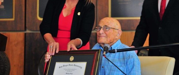 Üniversite diplomasını 105 yaşında aldı