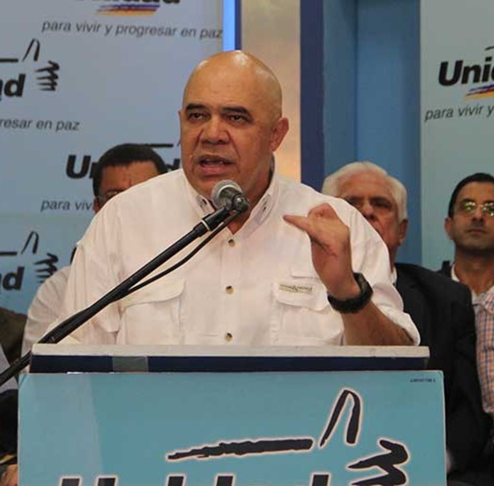 Demokratik Birlik Masası Genel Sekreteri Jesus Torrealba, Devlet Başkanı Maduro'ya en çok muhalefet eden isimlerin başında geliyor.