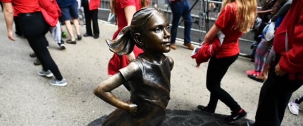 fearlessgirl_statue_wallstreet_getty_0.jpg