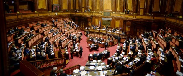 italya parlamento yahudi soykırım100616.jpg