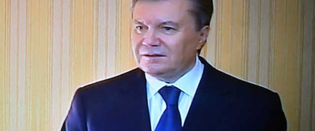 Yanukoviç görevden alındı