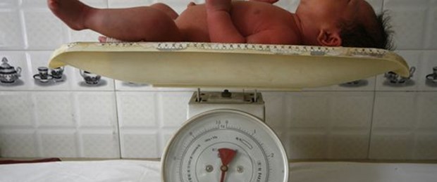 Yeni doğan bebekleri sattığını itiraf etti