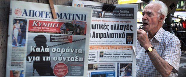 yunanistan-gazeteci-grev231015.jpg