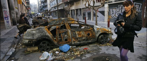 Yunanistan’da olaylar devam ediyor