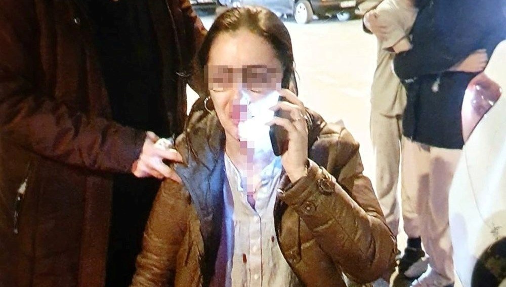 Kocasının sevgilisine benzetip dayak attı, 