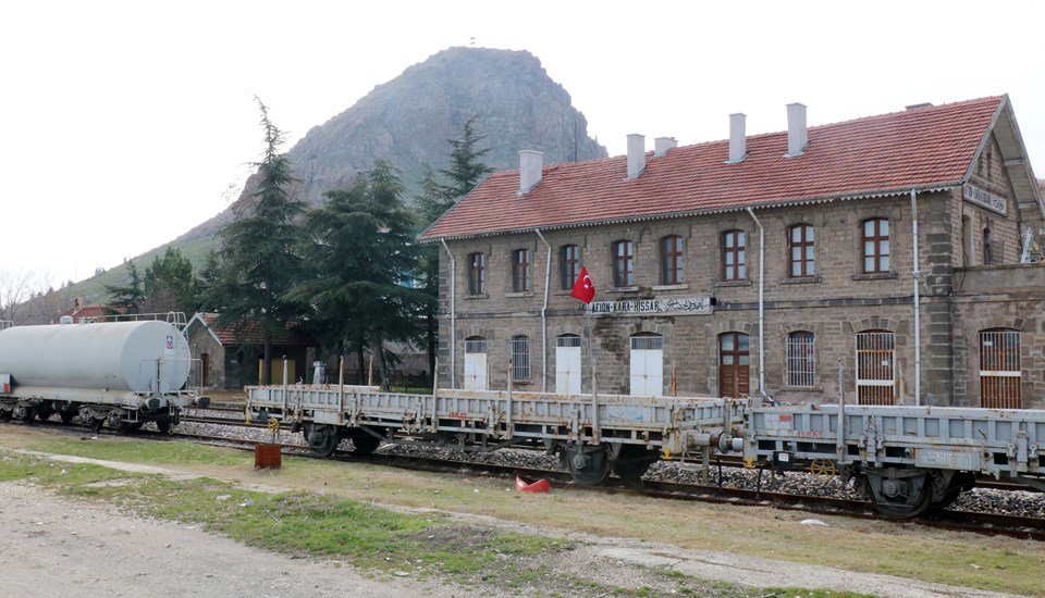 Afyonkarahisar'daki 130 yıllık tren istasyonu geleceğini bekliyor - 3
