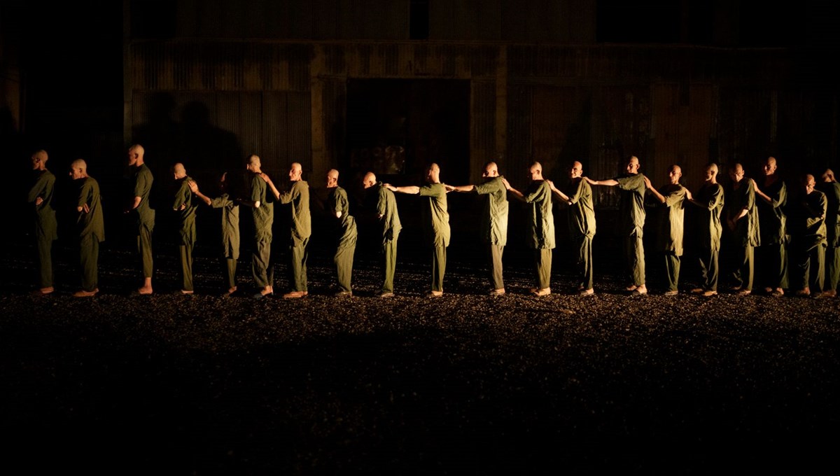 Taliban askerleri geceleri bağımlı avına çıkmaya başladı