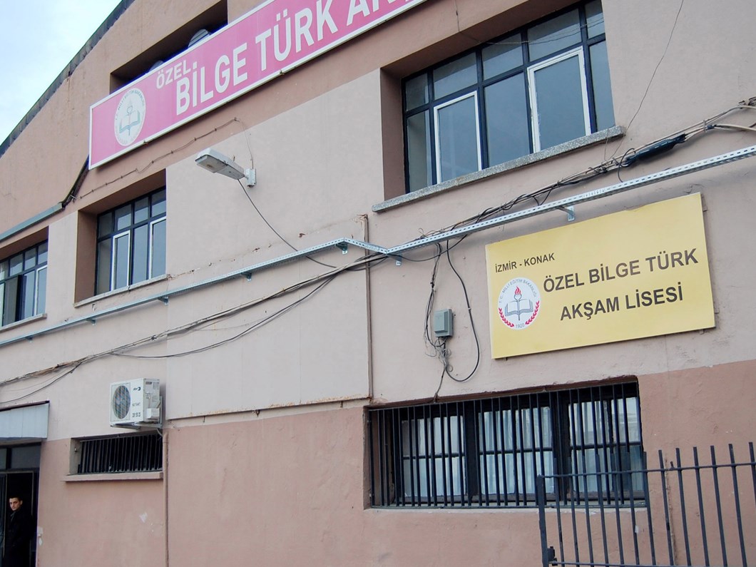 Fazla Ogrenci Alan Okul Kapatiliyor Ntv