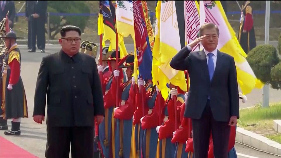 Kuzey Kore Lideri Kim Jong-un ve Güney Kore Devlet Başkanı Moon Jae-in bir araya geldi - 1