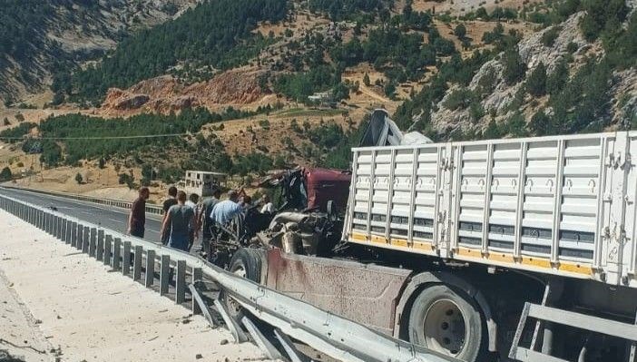 Kahramanmaraş'ta TIR kazası: 1 ağır yaralı