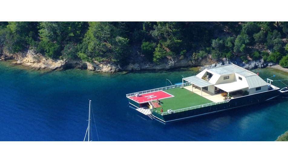 Yüzerkondu Göcek’i terk etti