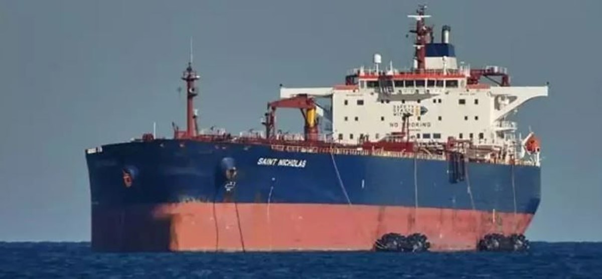 SON DAKİKA HABERİ: İran, İzmir’e petrol getiren tankere el koydu SON DAKİKA HABERİ: İran, İzmir’e petrol getiren tankere el koydu