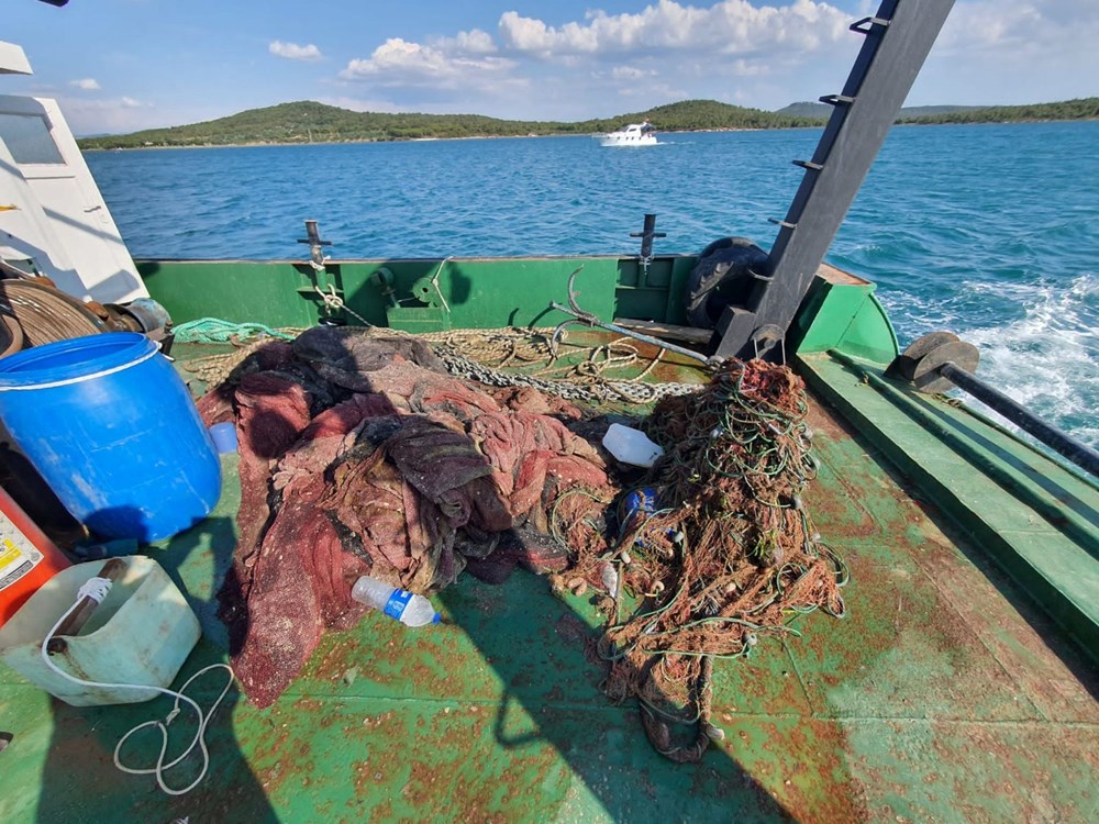 Denizlerde “ölümcül balık”la mücadele sürüyor | Siyanürden daha tehlikeli türün 100 bini avlandı - 7