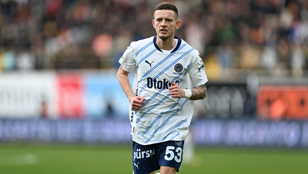 Fenerbahçe'nin Süper Lig'de 4000. golünü Szymanski attı