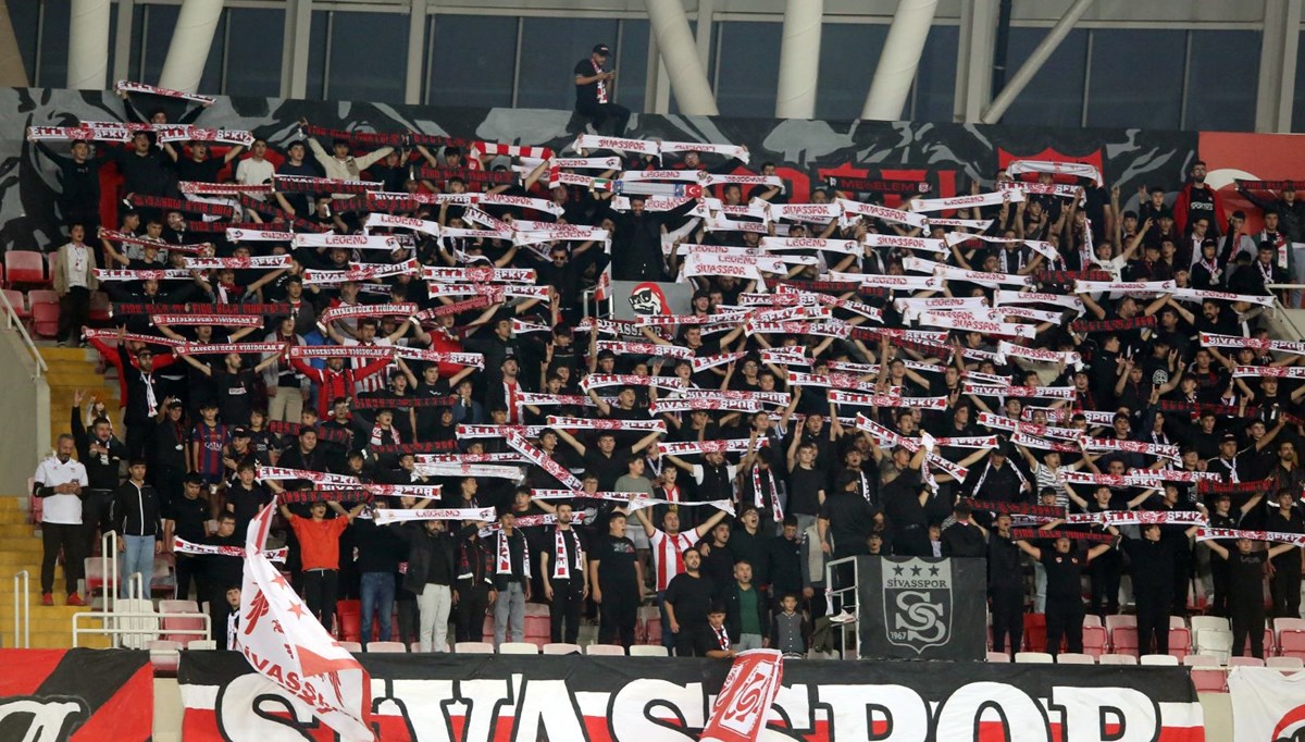 Sivasspor - Adana Demirspor maçının biletleri satışa çıktı
