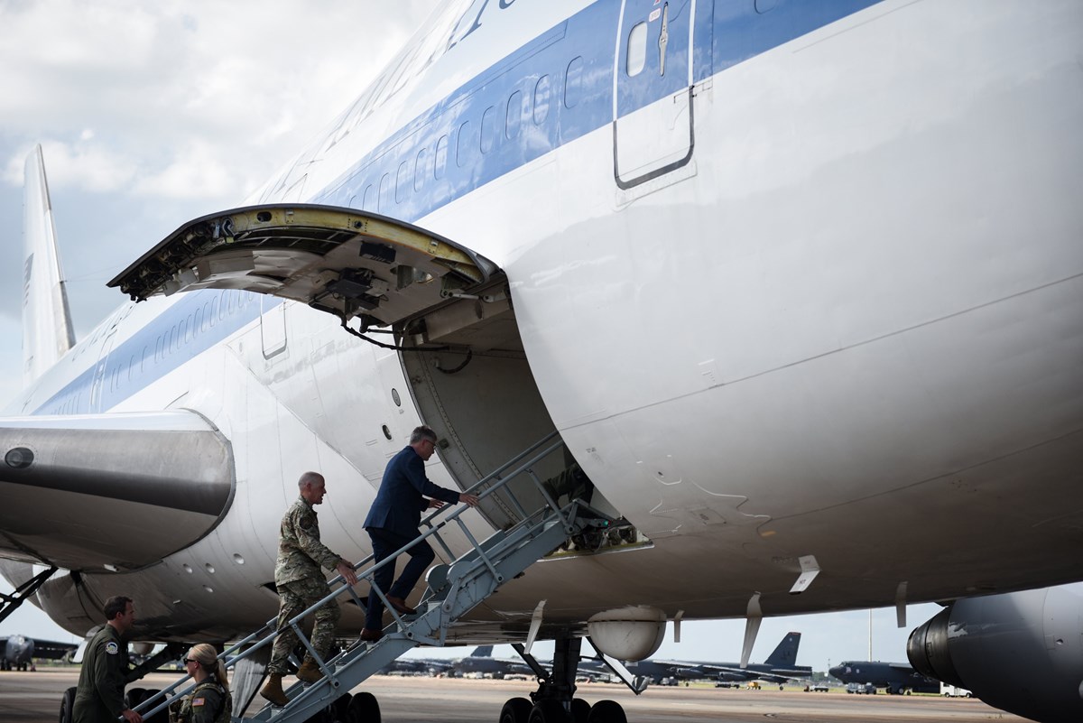 Boeing E-4B “Nightwatch” adlı uçak, halk arasında “Kıyamet Günü Uçağı”olarak biliniyor.