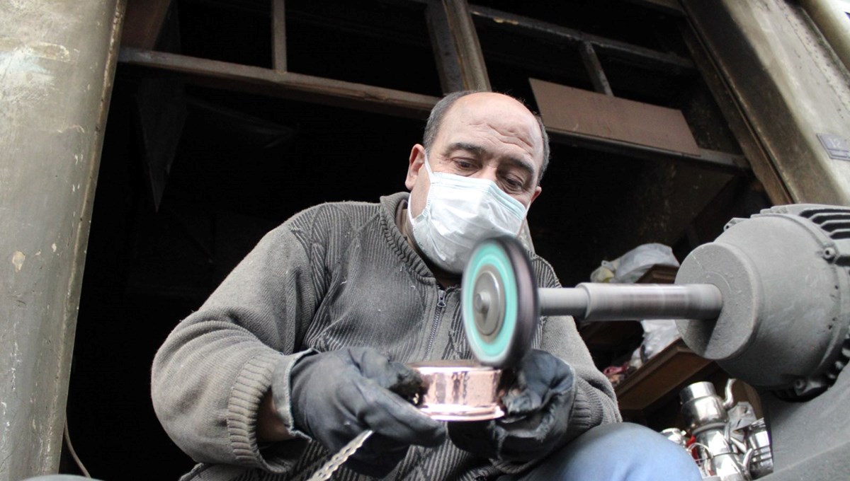 Ustalığını gençlere aktarmak istiyor