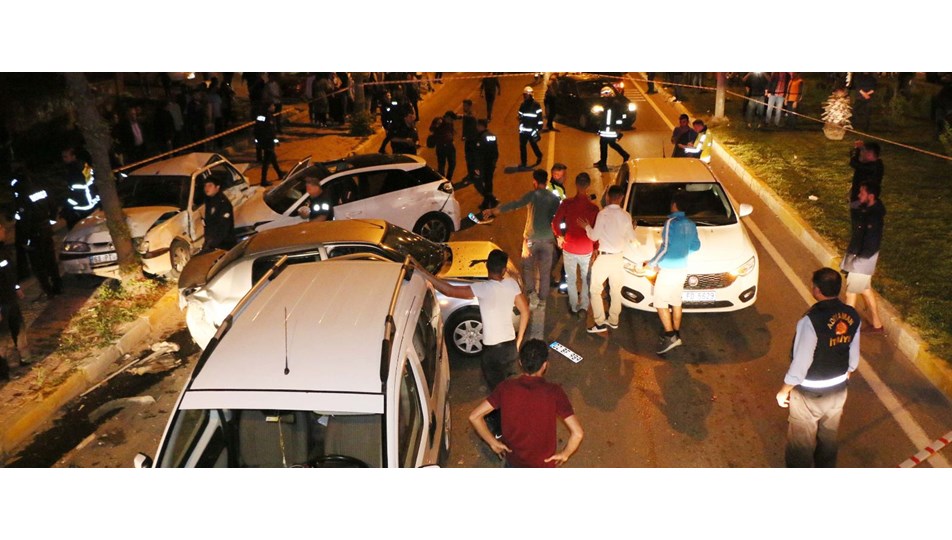 Adıyaman'da zincirleme kaza: 15 yaralı