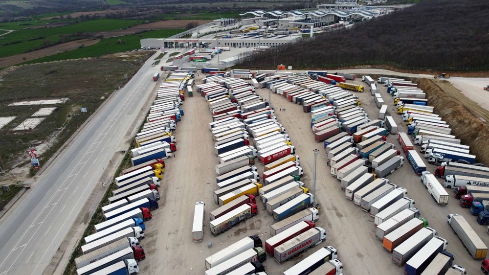 24 kilometre TIR kuyruğu: Schengen sonrası eziyet! - 1