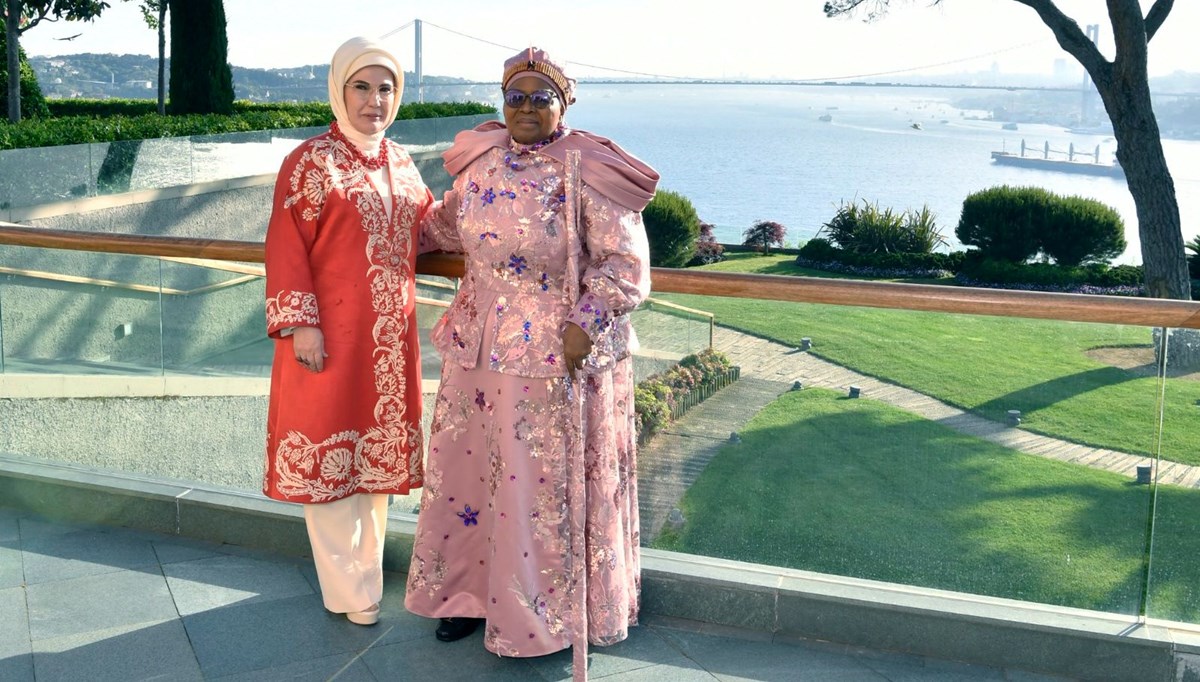 Emine Erdoğan-Tfwala görüşmesi