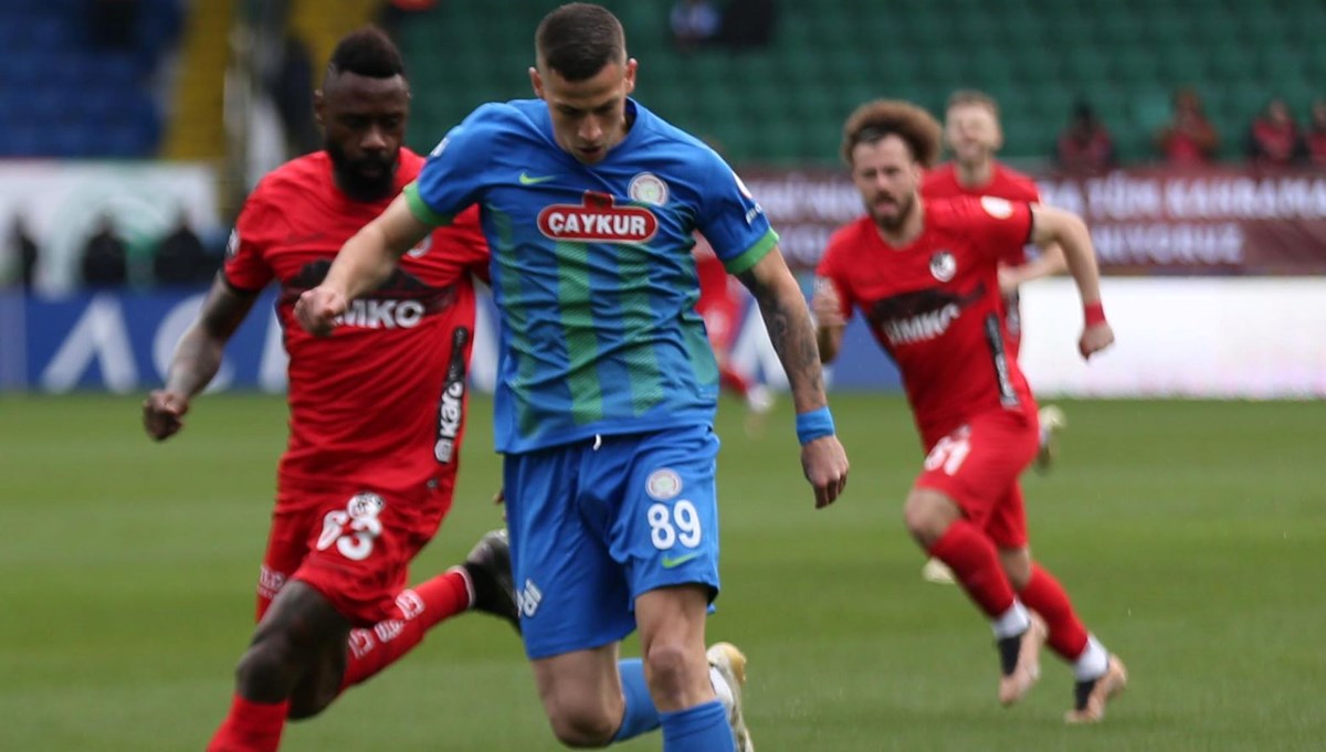 Çaykur Rizespor 3 puanı 3 golle aldı Çaykur Rizespor 3 puanı 3 golle aldı