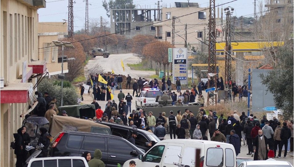 İsrail, evlerine dönmeye çalışan Lübnanlılara ateş açtı: 15 kişi öldü