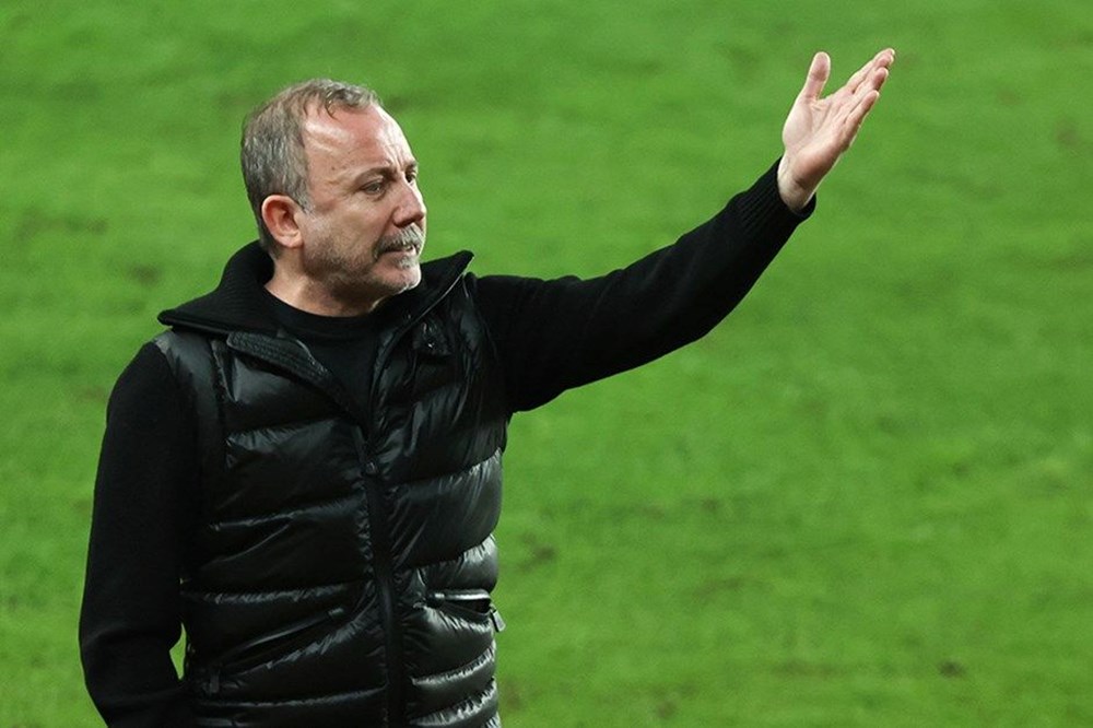 Sergen Yalçın, Fenerbahçe'den ayrılacak 3 ismi açıkladı: "Mümkün değil, seneye olmaz" 76 eAjvO JwsU OA6NJgCDhsA