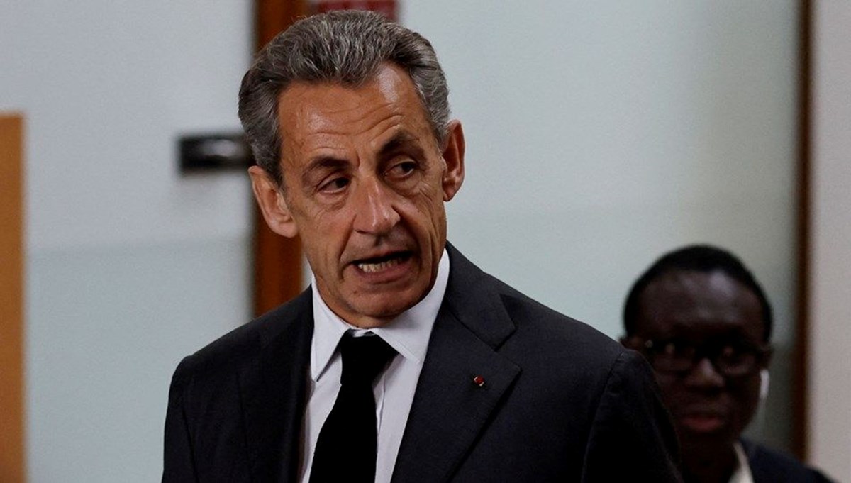 Sarkozy'nin yolsuzluk davasında karar