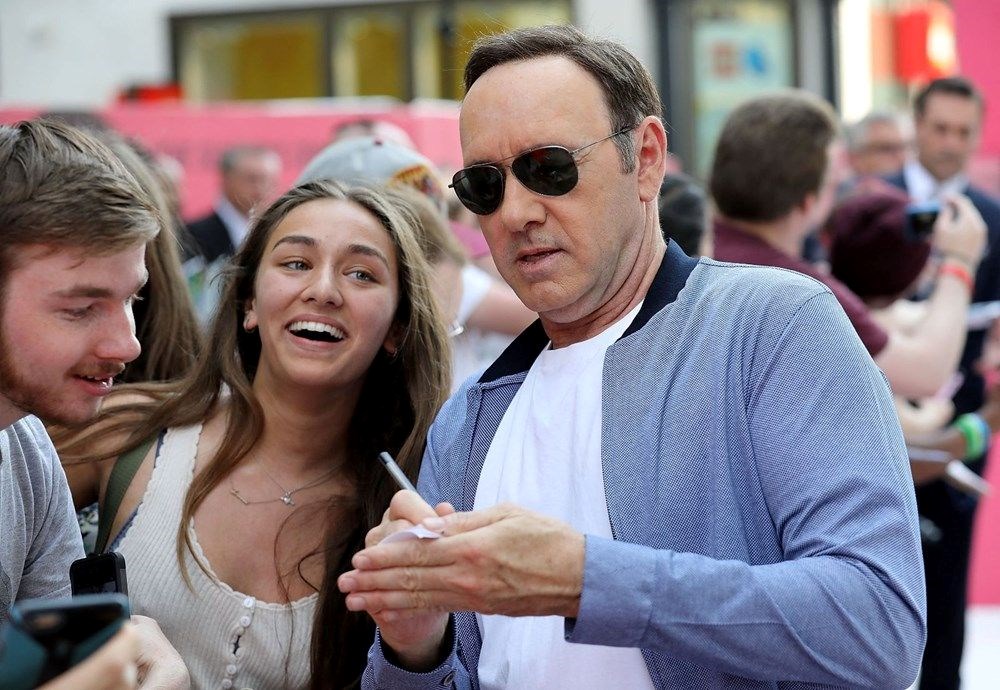 Hollywood'a resmen geri döndü! Kevin Spacey artık yönetmen koltuğunda - 1