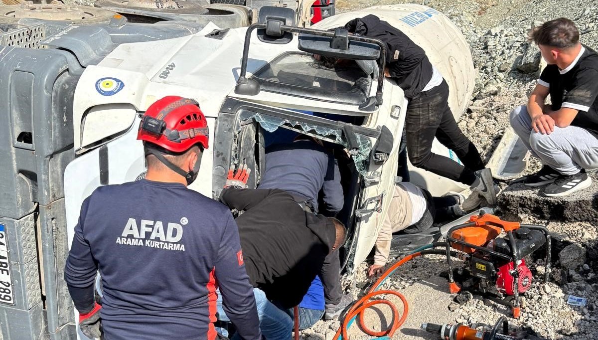 Tunceli’de mikser devrildi: 1 yaralı