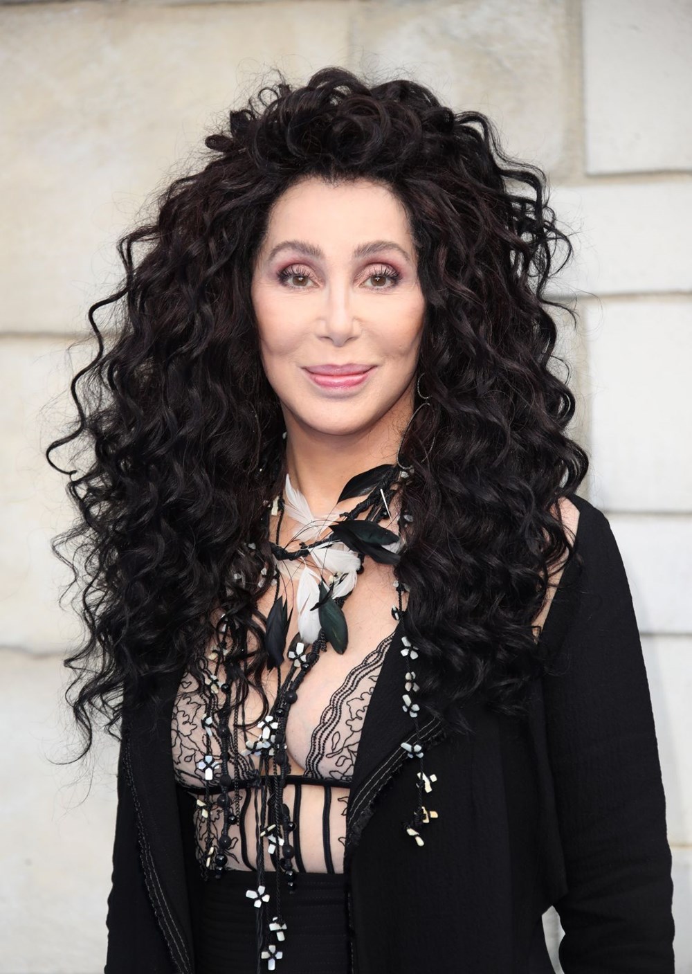 Cher: Tacizden hasta numarası yaparak kurtuldum - Magazin Haberleri