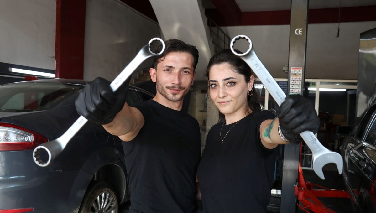 Eleman bulamadı, eşini usta olarak yetiştirdi