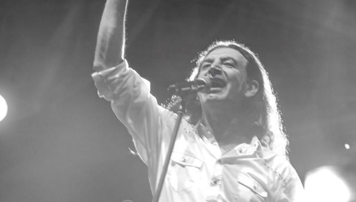 Şarkıcı Murat Kekilli'nin annesi hayatını kaybetti