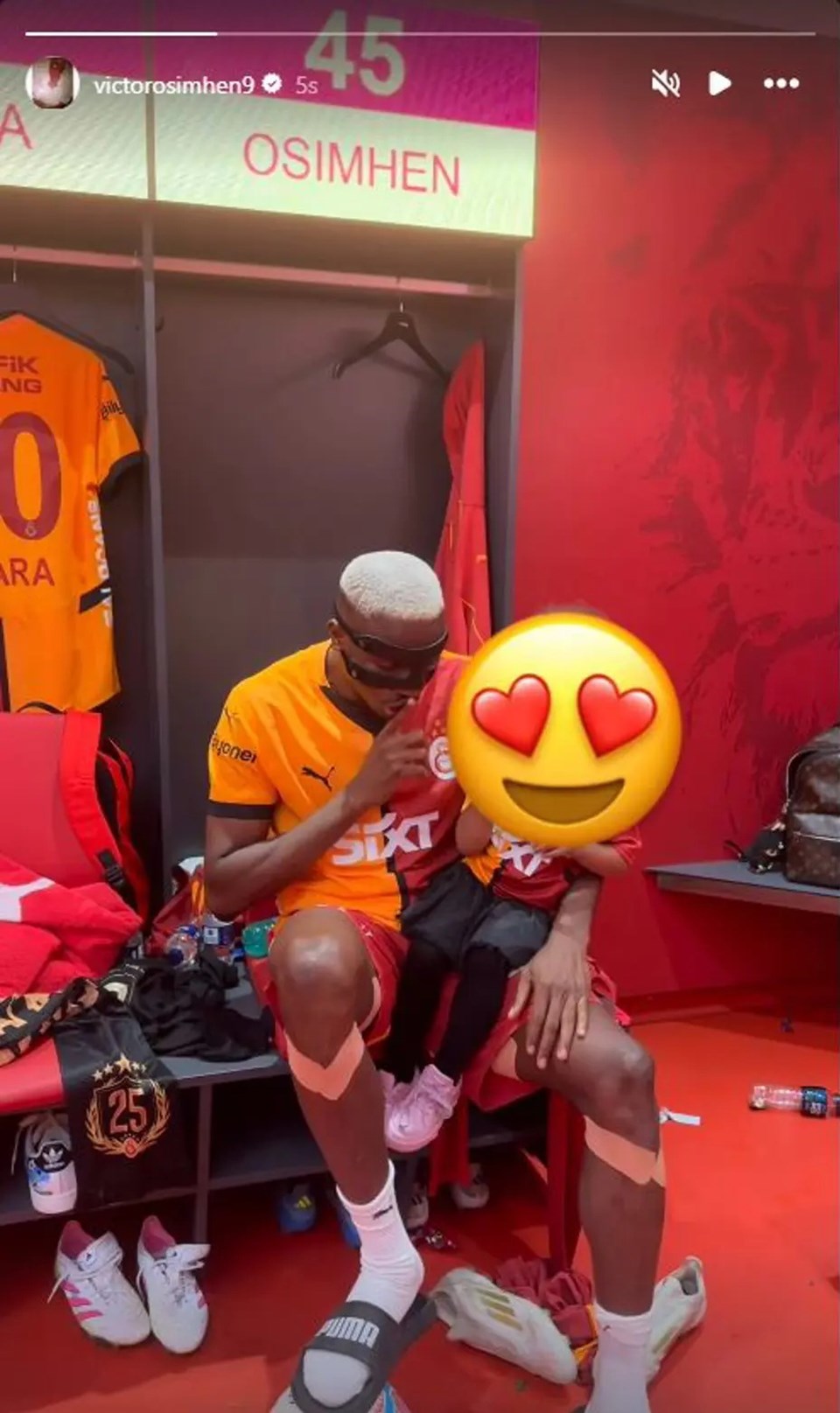 Osimhen'den gece yarısı Galatasaray paylaşımı - 1