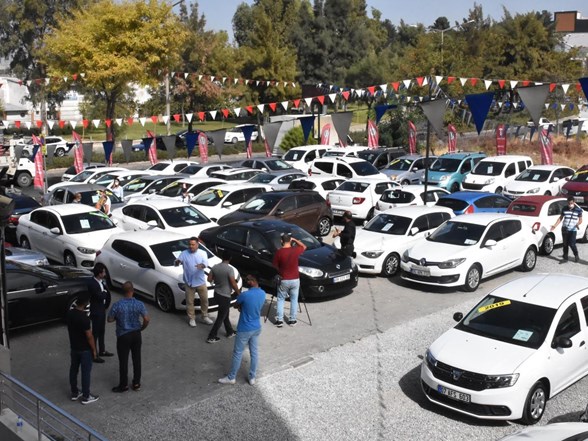 Sifir Otomobil Ikinci El Pazarinda Daha Pahaliya Satiliyor Ntv