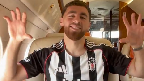 Orkun Kökçü formayı giydi