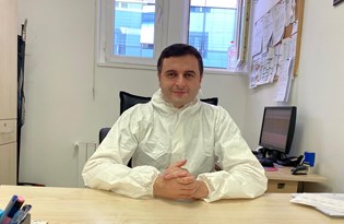 Genel Cerrahi Uzmani Opr Dr Ertugrul Covid 19 Dan Hayatini Kaybetti Ntv