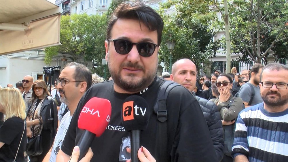 Metin Arolat'a son yolculuğuna uğıurlandı