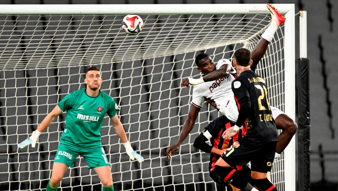 Paul Onuachu'nun jeneriklik golü dünyada gündem oldu