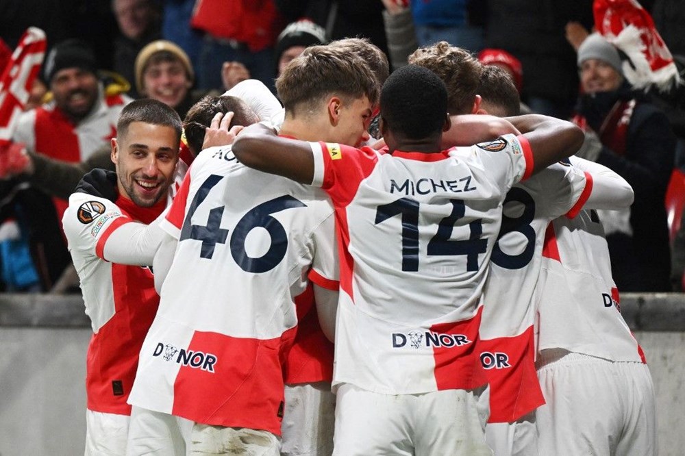 Galatasaray'a iki finalist birden: Şampiyonlar Ligi'ndeki bir muhtemel rakip daha belli oldu - 21