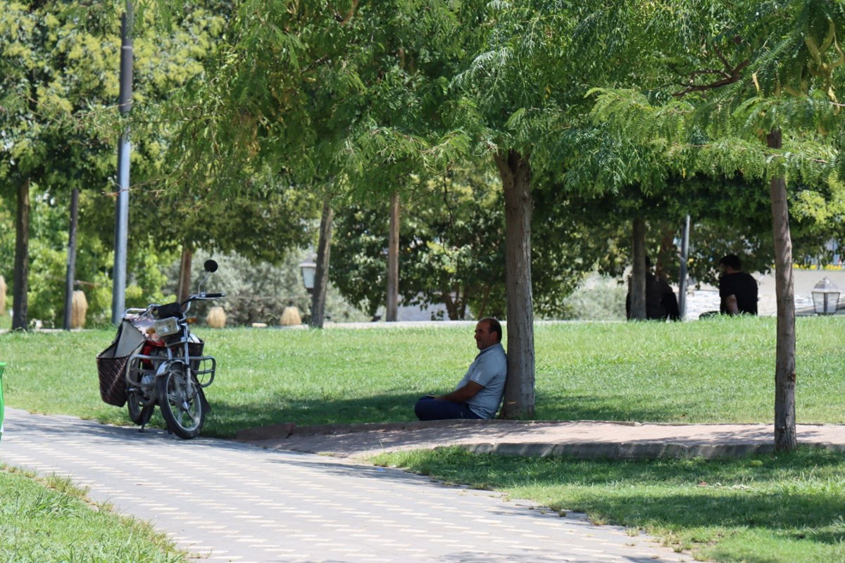 eOP2zcEYUESv83UpmBDubw.jpg