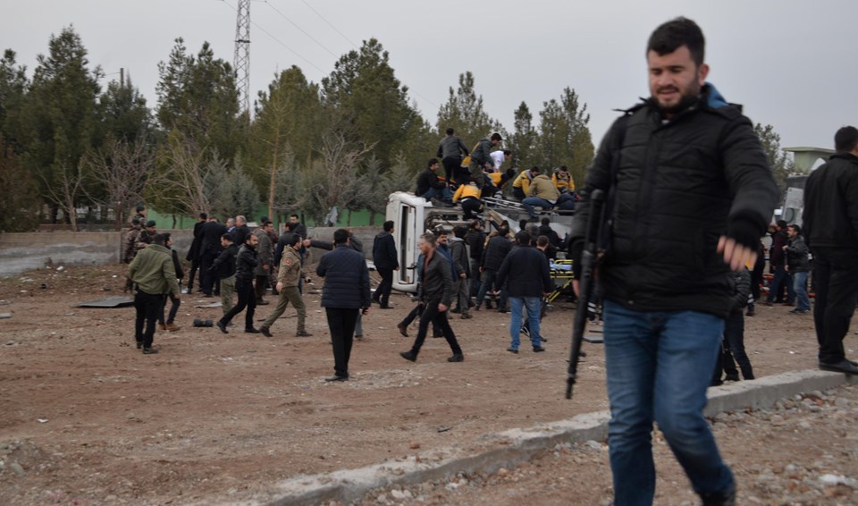 Diyarbakır'da polise saldırı: 4 şehit - 1