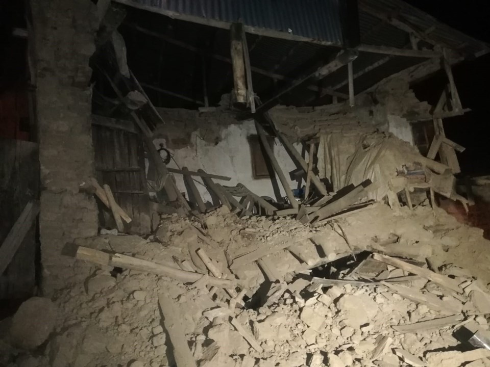 Elazığ Sivrice'de 5,2 büyüklüğünde deprem - 1