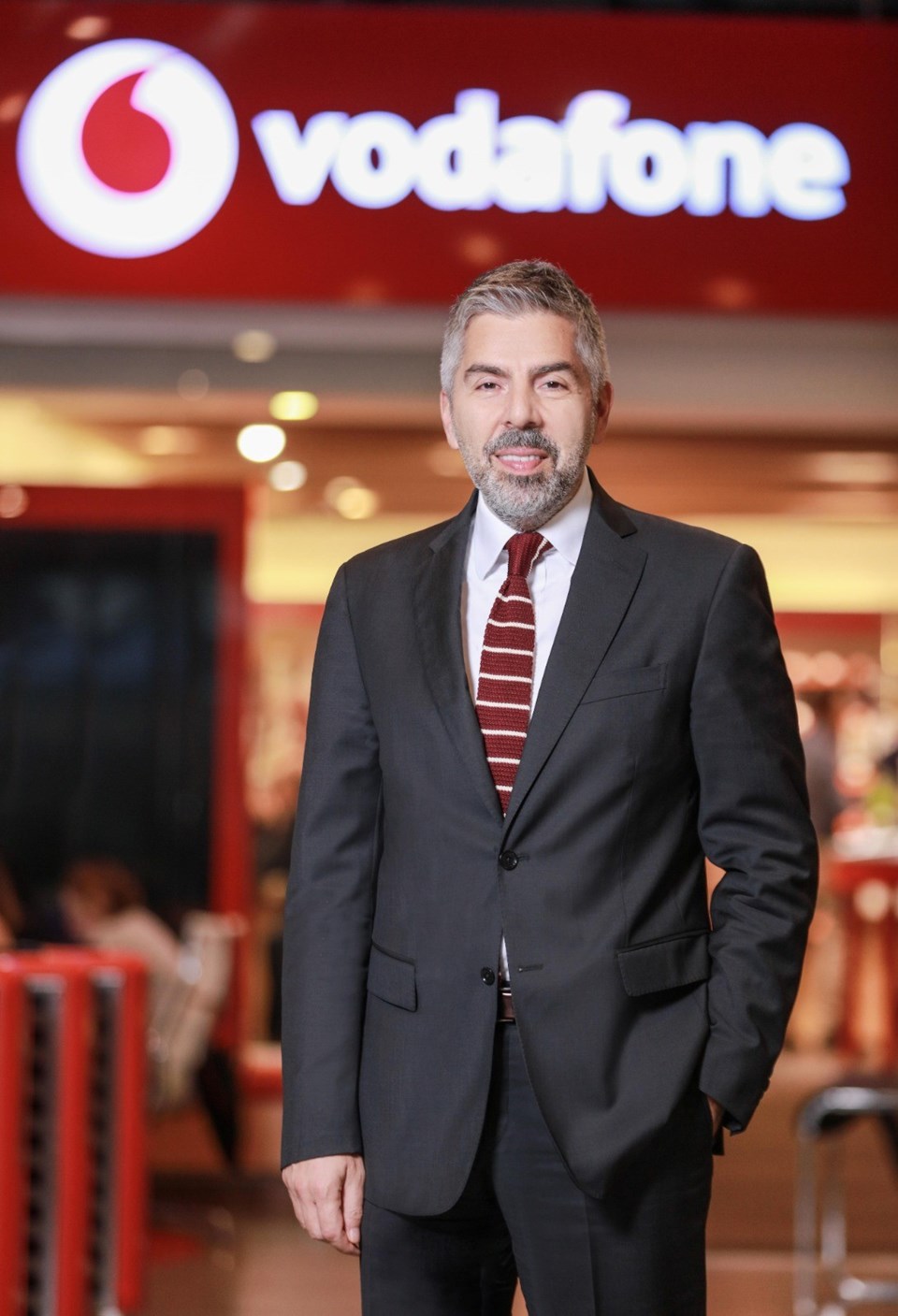 Vodafone Türkiye İcra Kurulu Başkan Yardımcısı Hasan Süel: Mühürlenmiş baz istasyonlarımızın açılmasını istiyoruz - 1
